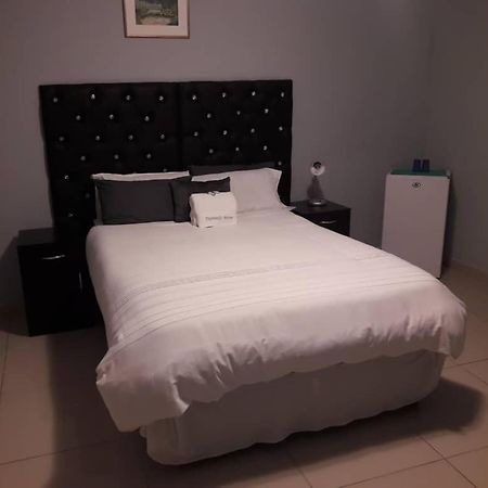 Jessma Bed And Breakfast Walvis Bay Esterno foto