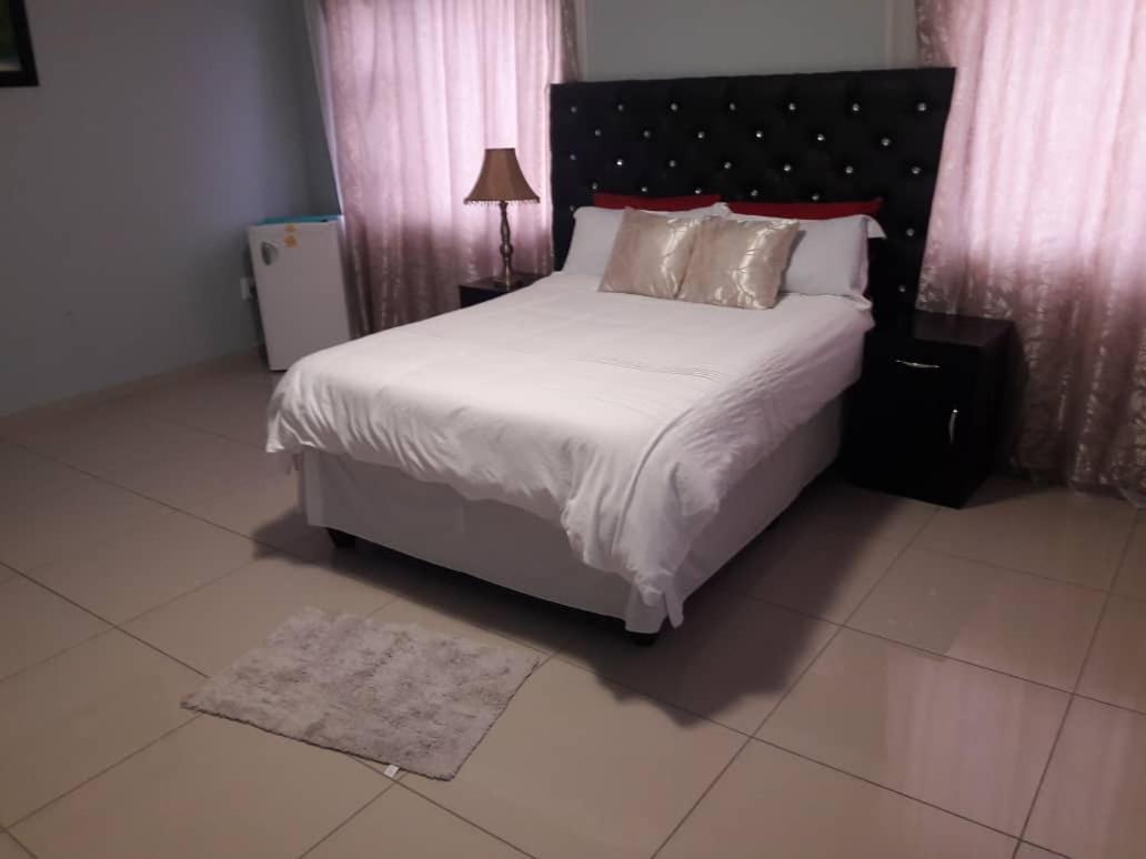 Jessma Bed And Breakfast Walvis Bay Esterno foto